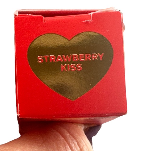 New in Box Too Faced Lip Injection Extreme Lip Plumper Gloss Strawberry Kiss - Picture 4 of 12